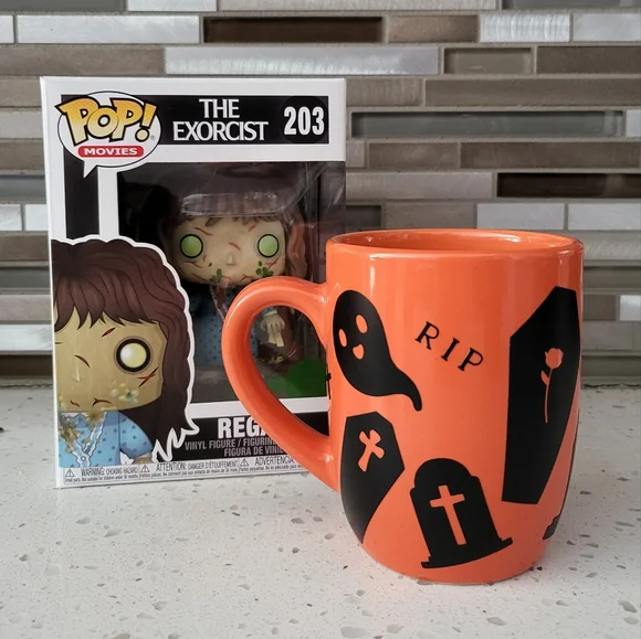 Ghosts & Gravestones Mug - Picture 3 of 3